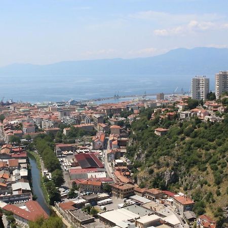 Paha-Paha Modern Apartment With Sea View, Fast Wi-Fi, And Free Parking! Rijeka Luaran gambar