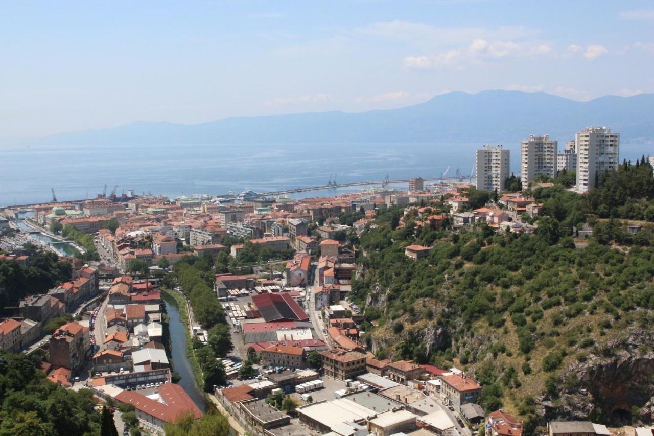 Paha-Paha Modern Apartment With Sea View, Fast Wi-Fi, And Free Parking! Rijeka Luaran gambar